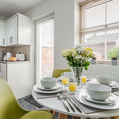 Wrea Cottage, 2 Bedrooms Wifi & Parking Near Ribby Hall Wrea Green Exteriör bild