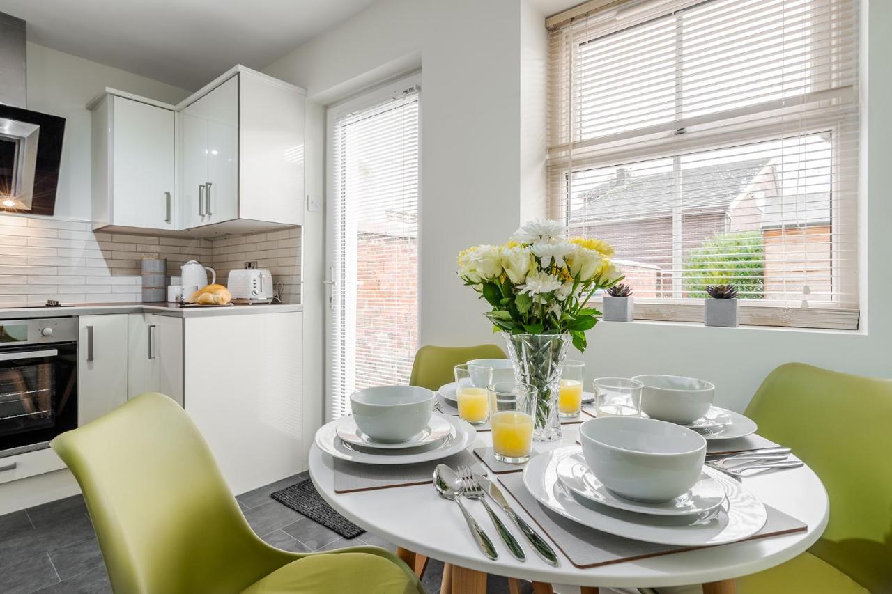 Wrea Cottage, 2 Bedrooms Wifi & Parking Near Ribby Hall Wrea Green Exteriör bild
