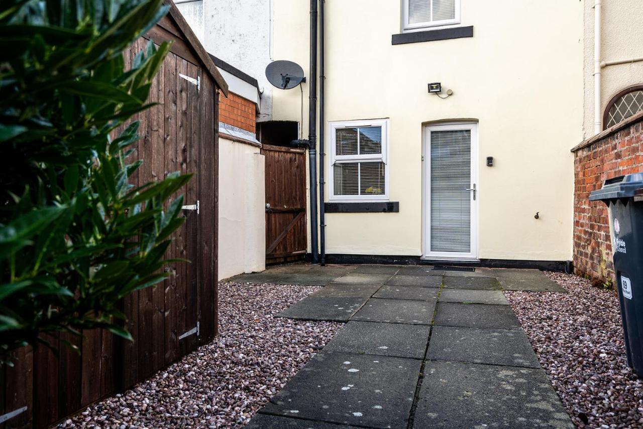 Wrea Cottage, 2 Bedrooms Wifi & Parking Near Ribby Hall Wrea Green Exteriör bild