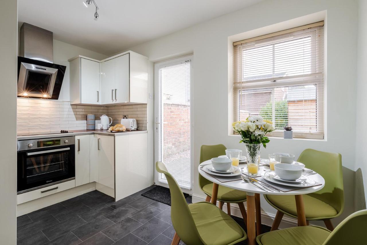 Wrea Cottage, 2 Bedrooms Wifi & Parking Near Ribby Hall Wrea Green Exteriör bild